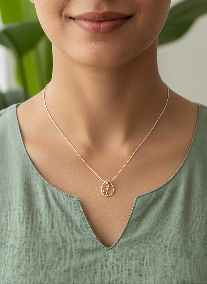 Kaudi Shells Pendant + Chain